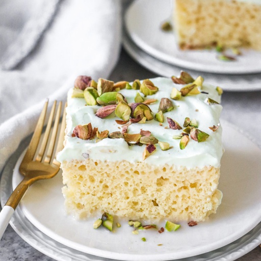 Pistachio tres leche cake (1)